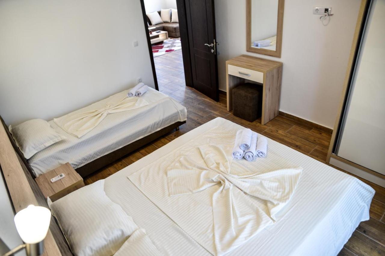Casa Sinani 호텔 울친 외부 사진